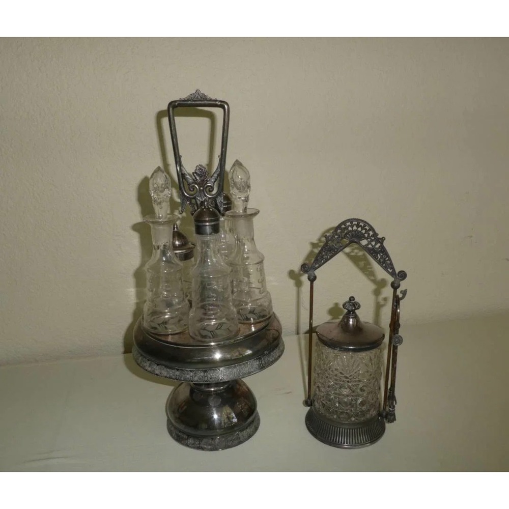 Antique Wm Rogers Cruet Set & Meriden Quadruple Plate Pickle Castor